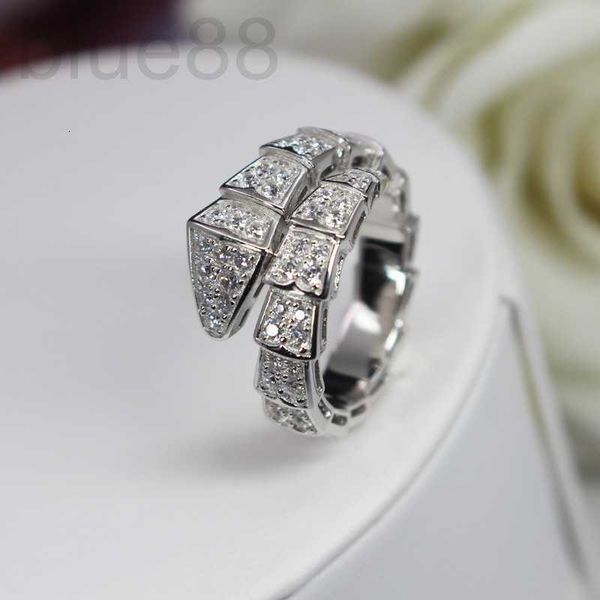band rings designer exaggerated personality single snake men's and women's full diamond zircon open s925 silver couple 661u
band rings designer exaggerated personality single snake men's and women's full diamond zircon open s925 silver couple 661u