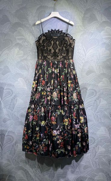 23 early spring dress, holiday style print splice long gift dress, embroidered bra splice, romantic and elegant, Black;gray 
23 early spring dress, holiday style print splice long gift dress, embroidered bra splice, romantic and elegant, Black;gray