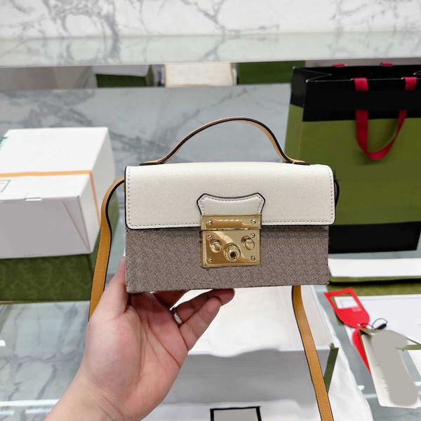 designer bag women chain shoulder bags square crossbody designer handbag vintage tote messenger mini purses flower female square 230301
designer bag women chain shoulder bags square crossbody designer handbag vintage tote messenger mini purses flower female square 230301