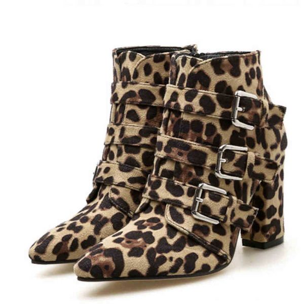 boots leopard print pointed toe high heel cowboy women's thick sole fashion winter size 35-40, Black
boots leopard print pointed toe high heel cowboy women's thick sole fashion winter size 35-40, Black