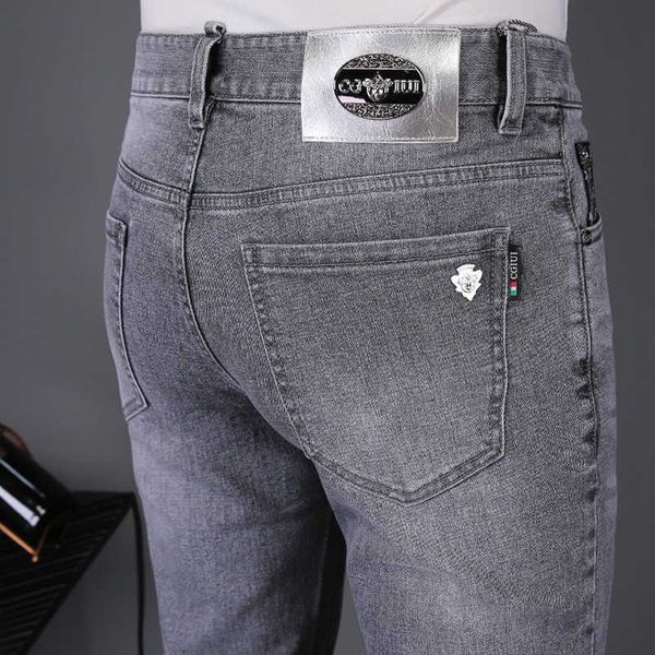 on high-end focus fall busin luxury jeans men's micro elastic slim fit small straight tube, Blue
on high-end focus fall busin luxury jeans men's micro elastic slim fit small straight tube, Blue