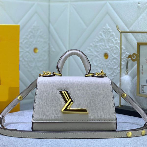 designer shoulder bag aalma bb postman women's leather handle handbag classic cosmetic crossbody bag handbag 20cm
designer shoulder bag aalma bb postman women's leather handle handbag classic cosmetic crossbody bag handbag 20cm