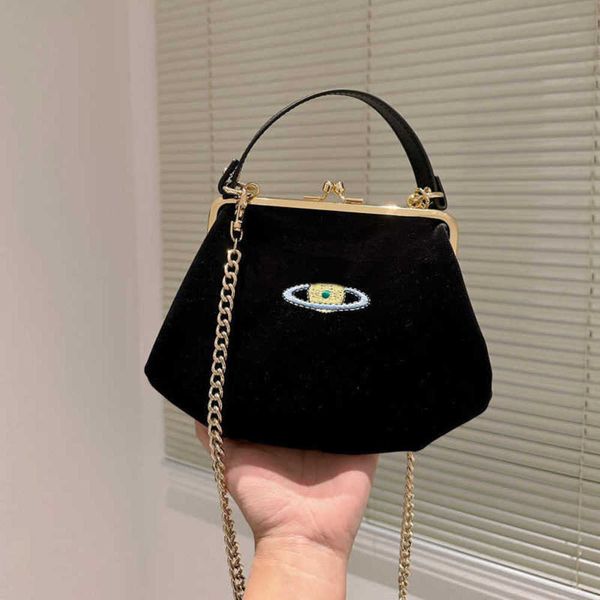 vivi west empress designer bags luxurys handbags dowager mouth gold sheepskin dumpling bag portable shoulder messenger chain shell handbag 2
vivi west empress designer bags luxurys handbags dowager mouth gold sheepskin dumpling bag portable shoulder messenger chain shell handbag 2