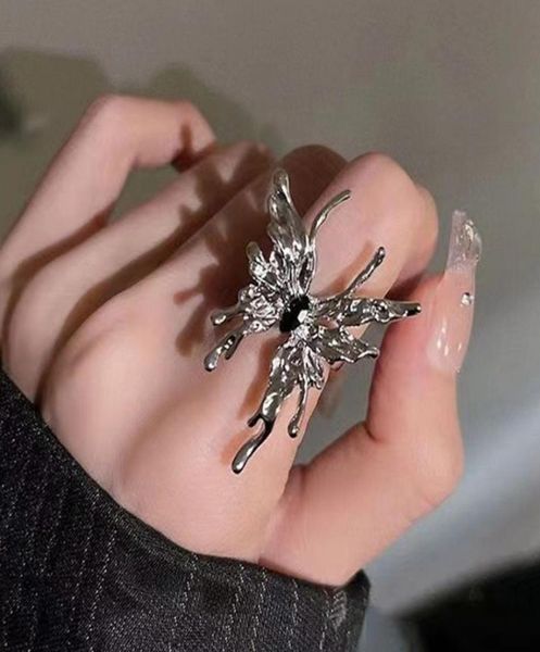 solitaire ring vintage punk irregular butterfly rings for women liquid metal earring aesthetic egirl gothic insect open jewelry 234012190, Golden;silver
solitaire ring vintage punk irregular butterfly rings for women liquid metal earring aesthetic egirl gothic insect open jewelry 234012190, Golden;silver
