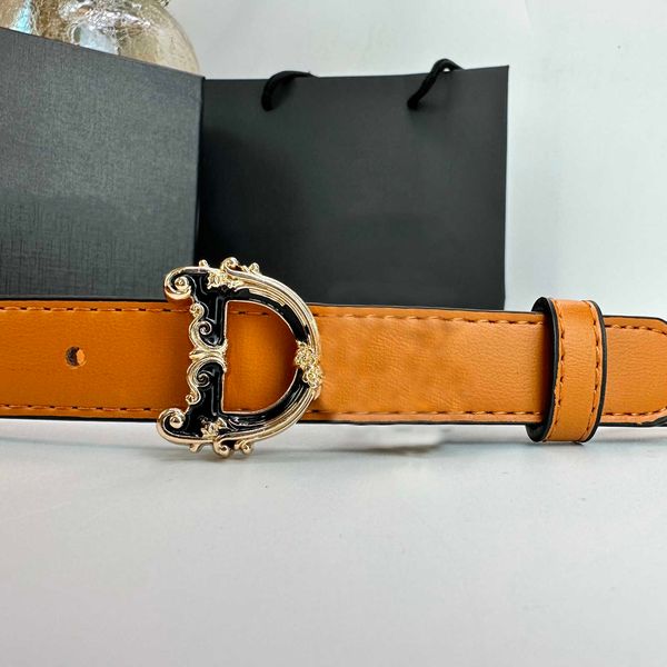 luxury designer belt fashion retro men leather belts women width 2.5cm letter smooth buckle high-quality cowhide belt 8 colors, Black;brown
luxury designer belt fashion retro men leather belts women width 2.5cm letter smooth buckle high-quality cowhide belt 8 colors, Black;brown