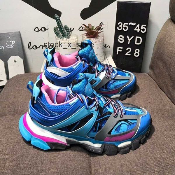 ladies casual shoes and sports shoes thick white black luxury designer track and field men's net nylon printed leather triple s with ka
ladies casual shoes and sports shoes thick white black luxury designer track and field men's net nylon printed leather triple s with ka