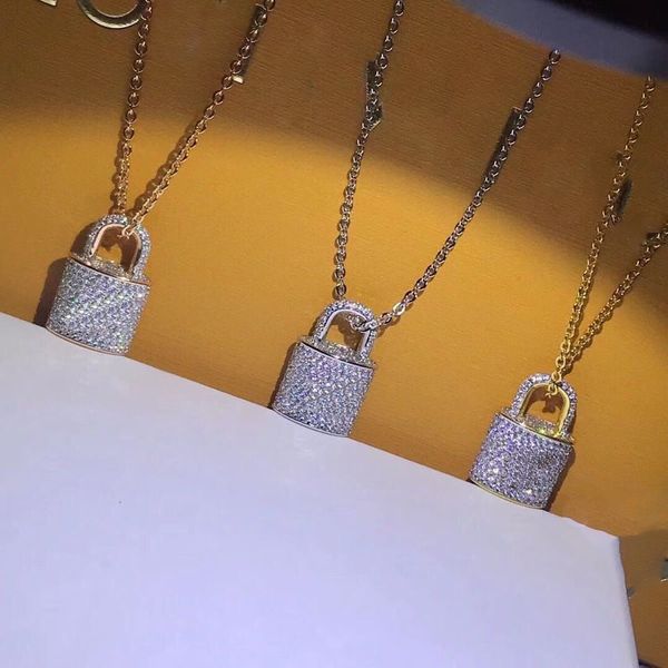classic titanium steel lock necklace women's gold silver letters gift girlfriend wedding inlaid with diamonds luxury designer jewelry d
classic titanium steel lock necklace women's gold silver letters gift girlfriend wedding inlaid with diamonds luxury designer jewelry d