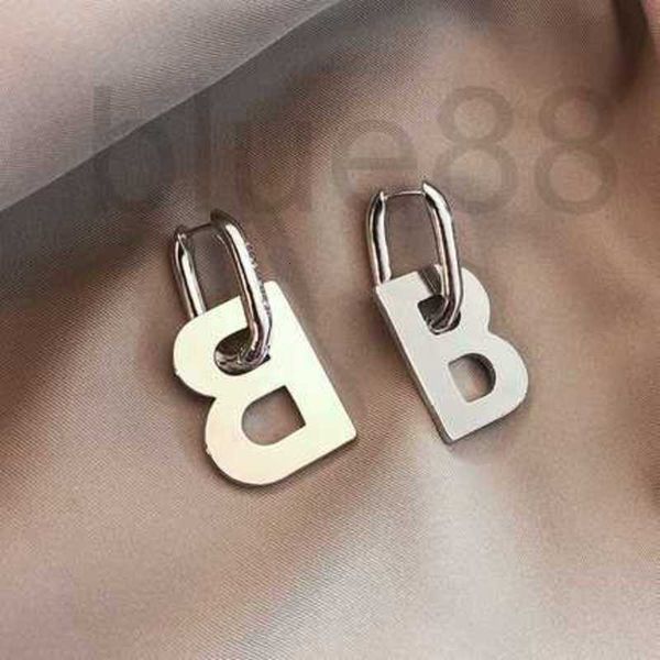 charm designer b-word exaggerated earrings new sense of light luxury mature temperament disco trend female minority yxey, Golden
charm designer b-word exaggerated earrings new sense of light luxury mature temperament disco trend female minority yxey, Golden