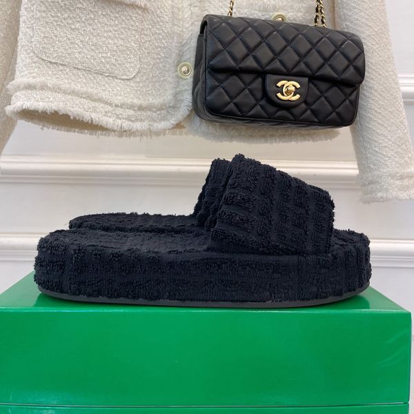 designer slippers warm sandals resort sponge platform shoes luxury man women slipper furry scuffs sandal fashion slip-on towel slides sponge, Black
designer slippers warm sandals resort sponge platform shoes luxury man women slipper furry scuffs sandal fashion slip-on towel slides sponge, Black