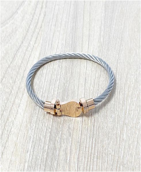 bangles bracelets trendy bracelet for men 18k rose gold plated magnetic buckle horseshoe rope u shaped bangle women accessories wi9082301, Golden;silver
bangles bracelets trendy bracelet for men 18k rose gold plated magnetic buckle horseshoe rope u shaped bangle women accessories wi9082301, Golden;silver