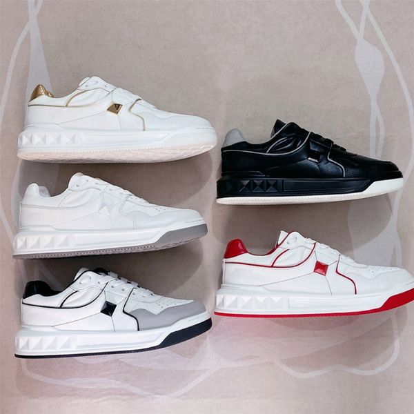 high-end quality comfortable sneakers leather casual trend luxury design men's and women's shoes riveted thick sole lace-up board
high-end quality comfortable sneakers leather casual trend luxury design men's and women's shoes riveted thick sole lace-up board