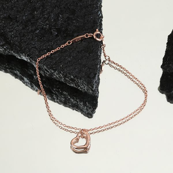 18k gold silver diamond hollow out love pendant necklace 18k gold plated chain jewelry women necklaces chain link luxury heart wedding party
18k gold silver diamond hollow out love pendant necklace 18k gold plated chain jewelry women necklaces chain link luxury heart wedding party