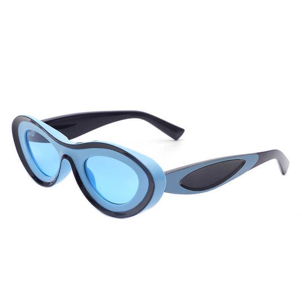 frames 2023 fashion modern cat's eye small frame with concave contrast color and colorful sunglasses for women in the street, White;black
frames 2023 fashion modern cat's eye small frame with concave contrast color and colorful sunglasses for women in the street, White;black