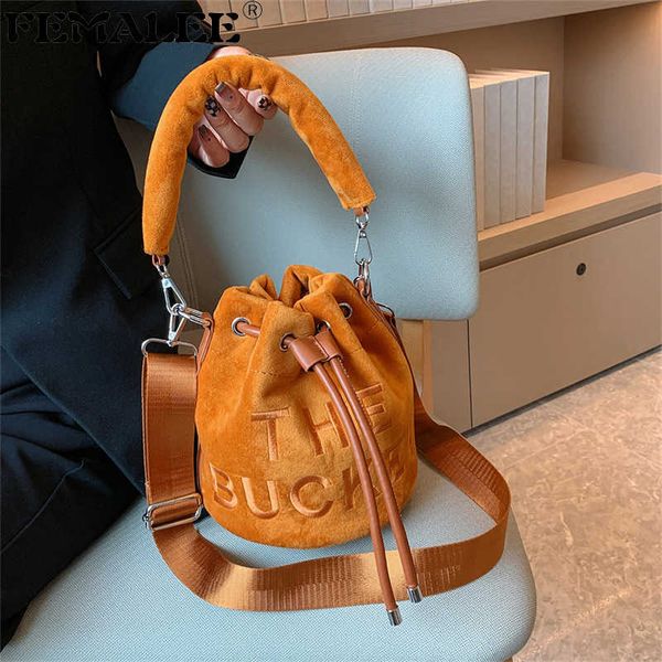evening bags winter new soft faux fur women's the bucket bag luxury designer women handbags famous brand fluffy crossbody shoulder tote
evening bags winter new soft faux fur women's the bucket bag luxury designer women handbags famous brand fluffy crossbody shoulder tote