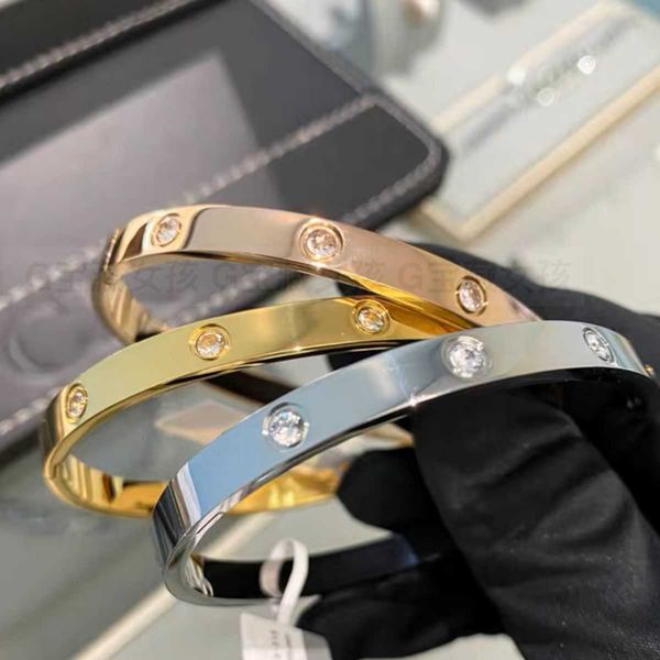 designer jewelry love bracelet titanium steel simple and generous light luxurious high-end fashionable diamond inlaid shiny oval lovers', Black
designer jewelry love bracelet titanium steel simple and generous light luxurious high-end fashionable diamond inlaid shiny oval lovers', Black