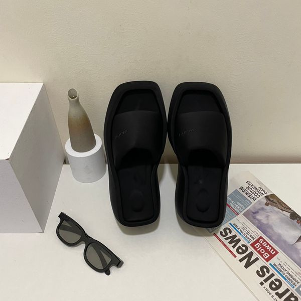2023 printed letter slippers brand designer women's platform velvet couple sandals 34-41, Black
2023 printed letter slippers brand designer women's platform velvet couple sandals 34-41, Black