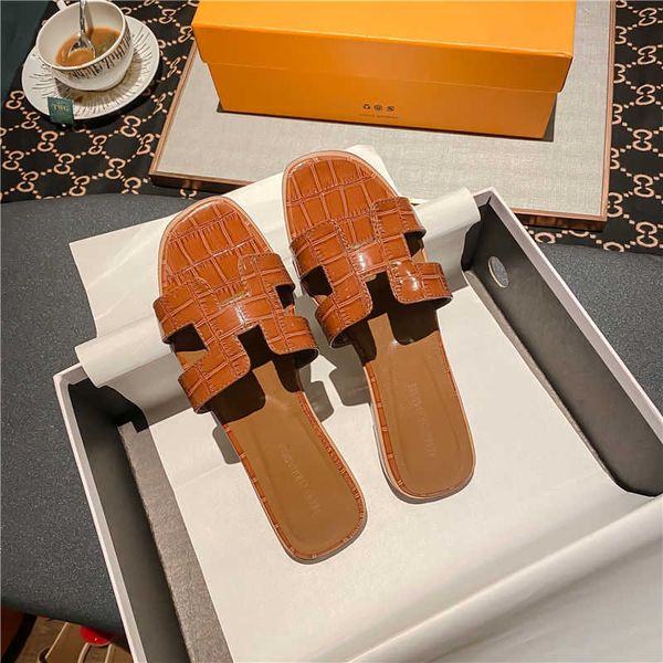 women oran slipper designer flat sandals leather beach shoes summer fashion type leather new versatile beach 5 dlb9
women oran slipper designer flat sandals leather beach shoes summer fashion type leather new versatile beach 5 dlb9