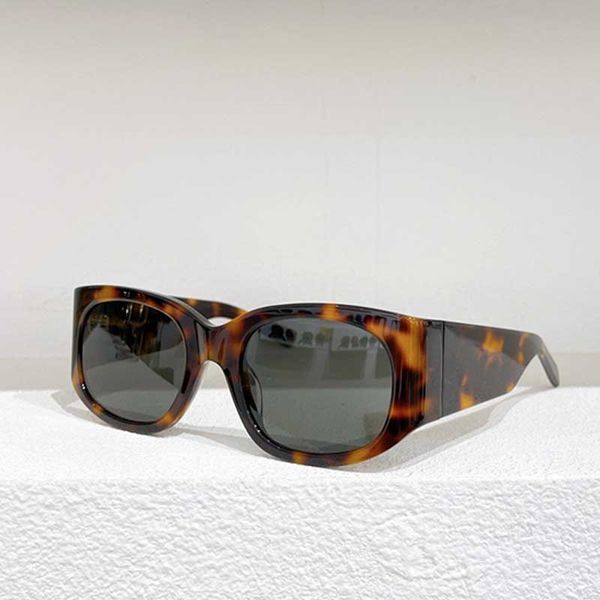 summer new fashion uv resistant sunglasses 40211 arc de triomphe retro womens goggles luxury designer womens fashion party sunglasses, White;black
summer new fashion uv resistant sunglasses 40211 arc de triomphe retro womens goggles luxury designer womens fashion party sunglasses, White;black