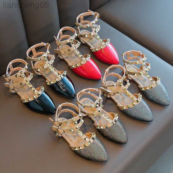 sandals gladiator sandals summer girls t strap shoes kids pointed toe patent leather double buckle strap princess shoes chidlren w0327, Black;red
sandals gladiator sandals summer girls t strap shoes kids pointed toe patent leather double buckle strap princess shoes chidlren w0327, Black;red