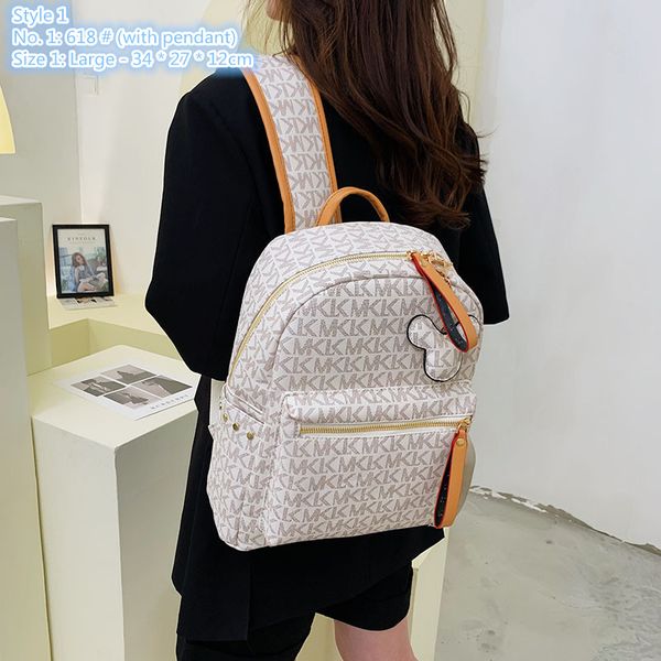 factory wholesale ladies shoulder bags 2 styles street pop rivet punk backpack college style contrast leather leisure student bag vertical l
factory wholesale ladies shoulder bags 2 styles street pop rivet punk backpack college style contrast leather leisure student bag vertical l