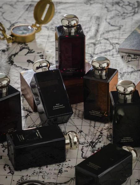luxury brand perfume oud bergamot 100ml myrrh vetiver for women men spray long lasting high fragrance fast ship
luxury brand perfume oud bergamot 100ml myrrh vetiver for women men spray long lasting high fragrance fast ship