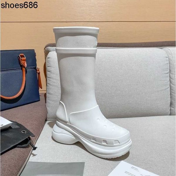 autumn and winter 2023 new balencigas water boots thick sole anti slip street blast british ashgo same hole shoes rain boots, Black
autumn and winter 2023 new balencigas water boots thick sole anti slip street blast british ashgo same hole shoes rain boots, Black