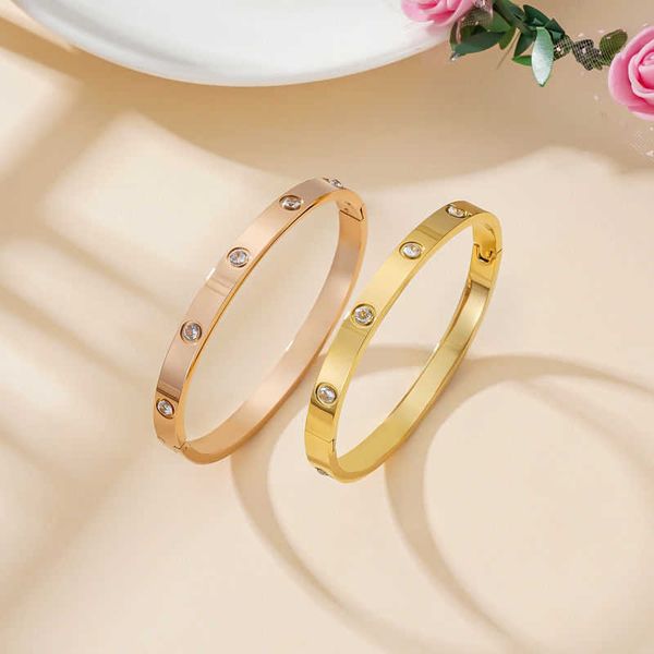 designer jewelry carti bracelet fashion classic couple girlfriends bracelet rose gold diamond zircon titanium steel ins minority fade, Black
designer jewelry carti bracelet fashion classic couple girlfriends bracelet rose gold diamond zircon titanium steel ins minority fade, Black