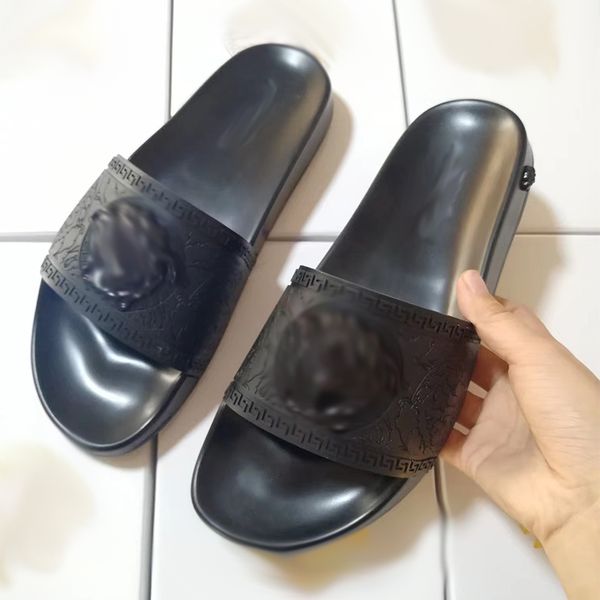 2023 women slipper medusa slides gold and black baroque couture slides for men woman glitter bedroom classic slippers designer white pink me
2023 women slipper medusa slides gold and black baroque couture slides for men woman glitter bedroom classic slippers designer white pink me