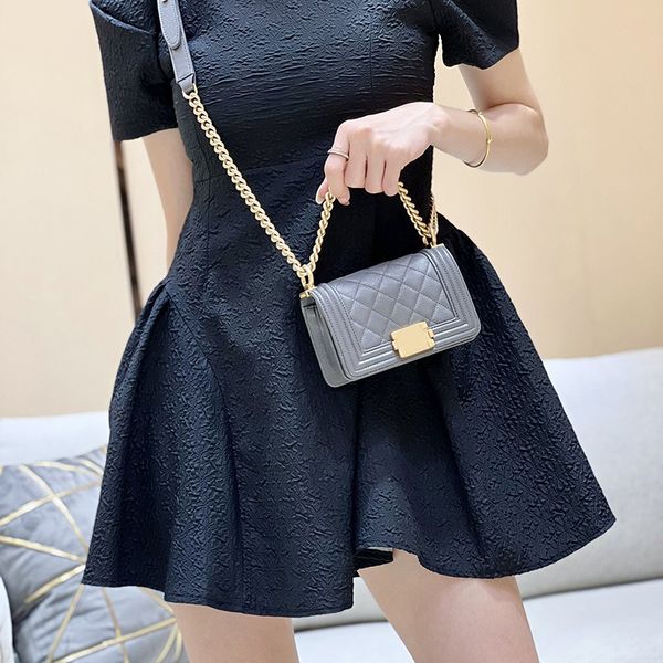designer handbag genuine leather chain bag flap bag 15cm delicate knockoff crossbody bag with box yc007
designer handbag genuine leather chain bag flap bag 15cm delicate knockoff crossbody bag with box yc007