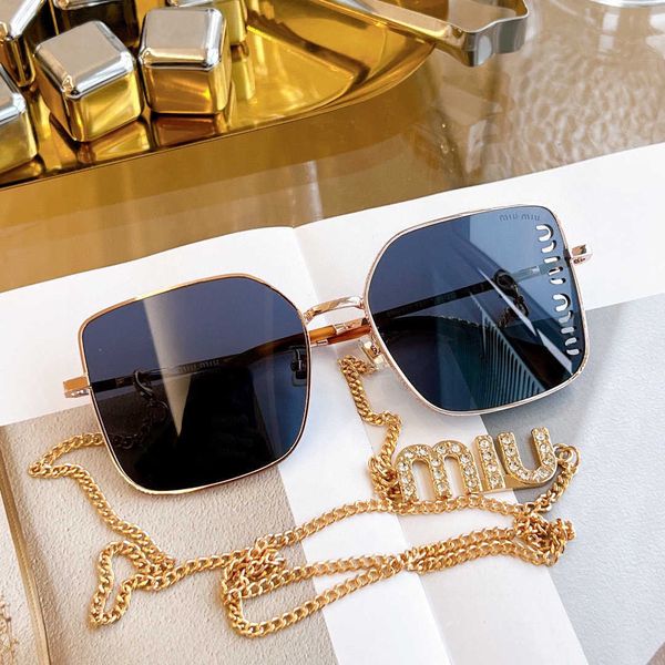 frames miao miao's new chain hollow out lens design fashion individualized net red ins sunglasses, White;black
frames miao miao's new chain hollow out lens design fashion individualized net red ins sunglasses, White;black