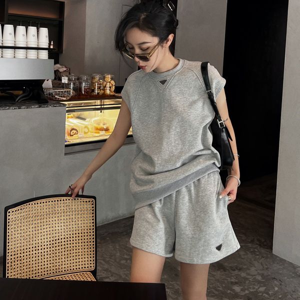 summer women two-piece pants szfp27109 luxury designer sleeveless vest gray color and shorts set two piece casual fashion leisure street se, White
summer women two-piece pants szfp27109 luxury designer sleeveless vest gray color and shorts set two piece casual fashion leisure street se, White