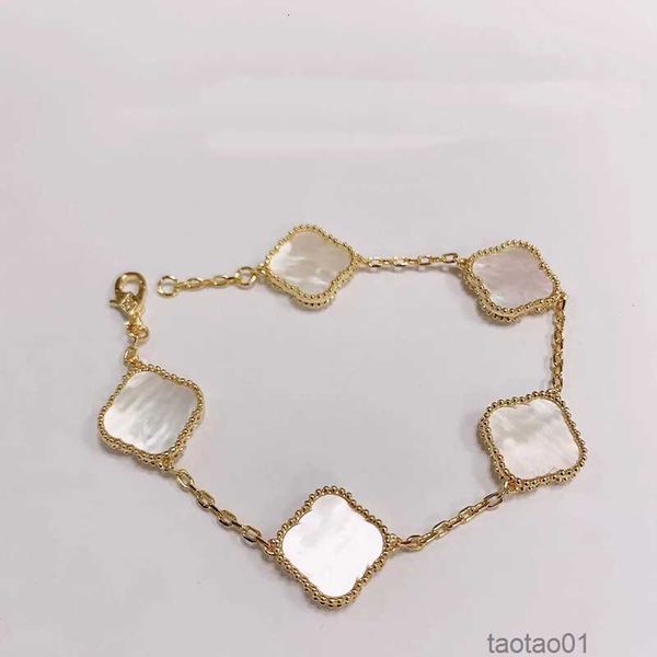 luxury designer fashion charm clover bracelets for girls women 13mm flower gold black white red green bracelet wedding party jewelrye7kc, Golden;silver
luxury designer fashion charm clover bracelets for girls women 13mm flower gold black white red green bracelet wedding party jewelrye7kc, Golden;silver