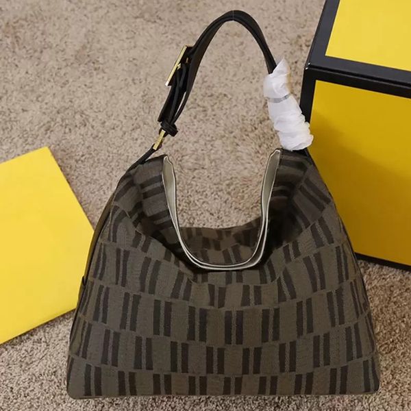 large capacity canvas shopping bag lady tote bags shoulder handbag classic full letter cowhide portable women pouch internal zipper travel h
large capacity canvas shopping bag lady tote bags shoulder handbag classic full letter cowhide portable women pouch internal zipper travel h