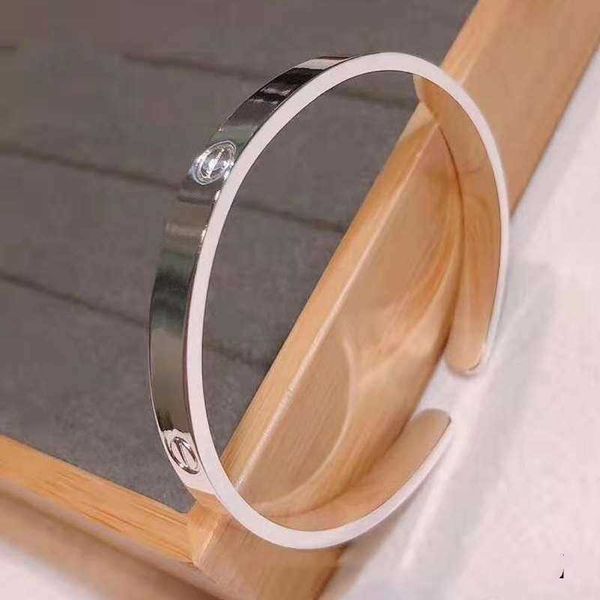 luxurydesigner bracelet love bangle closed fashion silver bracelet simple press deduction couple colorless gift, Black
luxurydesigner bracelet love bangle closed fashion silver bracelet simple press deduction couple colorless gift, Black