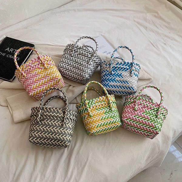 large capacity beach bags fashion contrast woven vegetable basket bag 2023 new trend simple hand small fresh beach 230625bj
large capacity beach bags fashion contrast woven vegetable basket bag 2023 new trend simple hand small fresh beach 230625bj
