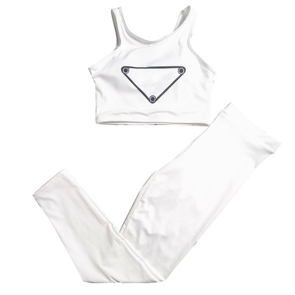 2023 new womens yoga outfits fashion luxury designers sleeveless tracksuit multicolor suspenders bras and long pants sets letters print spor, White;red
2023 new womens yoga outfits fashion luxury designers sleeveless tracksuit multicolor suspenders bras and long pants sets letters print spor, White;red