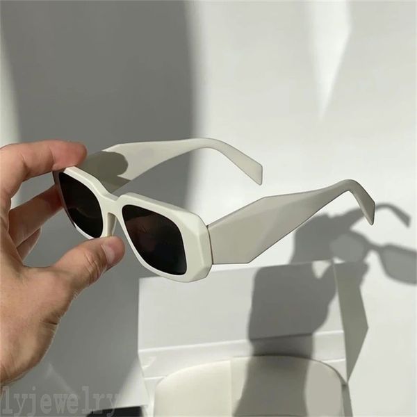 large size designer sun glass womens sun glasses black green pink white foue seasons practical classic letter iconic color luxury sunglasses, White;black
large size designer sun glass womens sun glasses black green pink white foue seasons practical classic letter iconic color luxury sunglasses, White;black