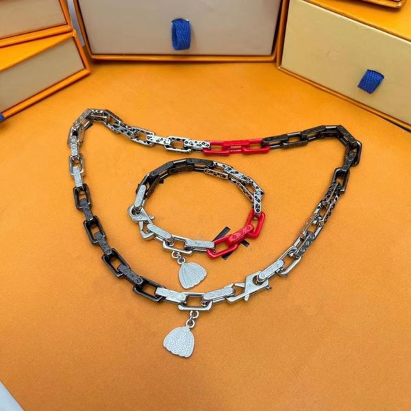 new luxury japanese artist design jewelry men's chains necklace black silver splice fashion street bracelet accessories
new luxury japanese artist design jewelry men's chains necklace black silver splice fashion street bracelet accessories