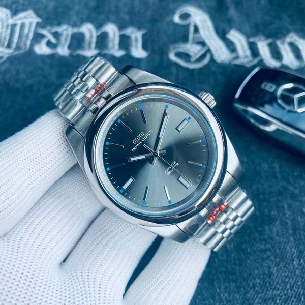 0 41mm mens automatic mechanical watch luminous sapphire blue stainless steel calendar male wristwatch, Slivery;brown
0 41mm mens automatic mechanical watch luminous sapphire blue stainless steel calendar male wristwatch, Slivery;brown
