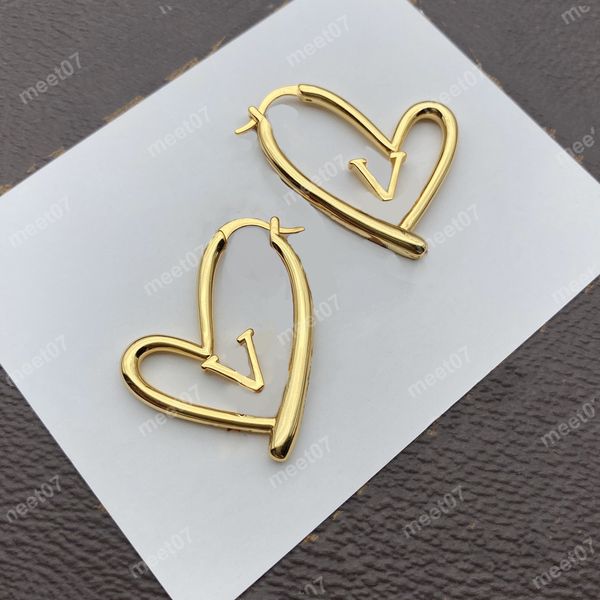 heart shape designer earring hoop huggie jewellery mid size ladies earring sterling silver ear ring for women, Golden;silver
heart shape designer earring hoop huggie jewellery mid size ladies earring sterling silver ear ring for women, Golden;silver