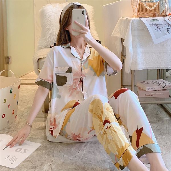women's sleepwear cotton silk pajamas women's thin cartoon printed cardigan short sleeve trousers two-piece suit spring and autumn, Black;red
women's sleepwear cotton silk pajamas women's thin cartoon printed cardigan short sleeve trousers two-piece suit spring and autumn, Black;red