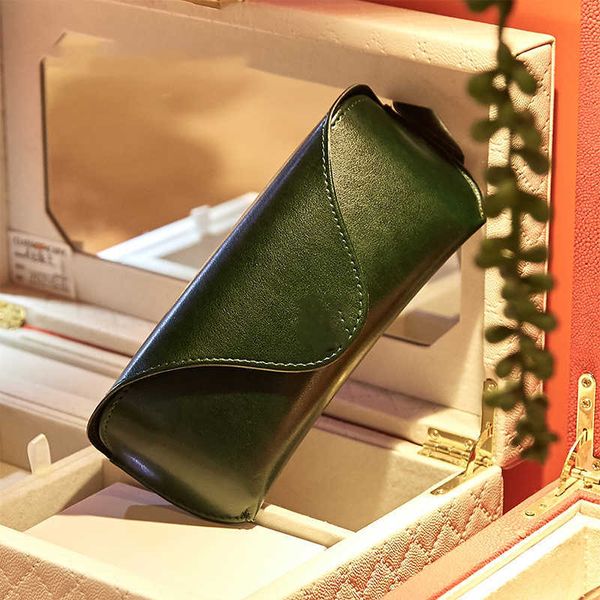 sunglasses cases bags classical vintage dark green compress leather eyeglasses case for men and women 100 hand made soft handiness glasses c
sunglasses cases bags classical vintage dark green compress leather eyeglasses case for men and women 100 hand made soft handiness glasses c
