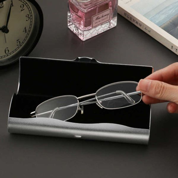 sunglasses cases bags new aluminum glasses case hard shell eyeglass case ultralight big size box frosted matte eyeglasses case 1566028mm j23
sunglasses cases bags new aluminum glasses case hard shell eyeglass case ultralight big size box frosted matte eyeglasses case 1566028mm j23