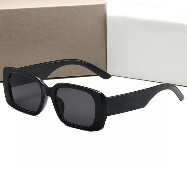 fashion classic sunglasses for men women black white small frame eyeglasses outdoor beach shades travelling ladies designer letter pattern c, White;black
fashion classic sunglasses for men women black white small frame eyeglasses outdoor beach shades travelling ladies designer letter pattern c, White;black