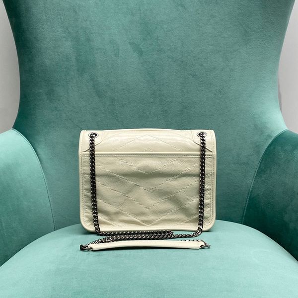 10a pleated cowhide niki sliver chain shoulder bags designers woman messenger handbag ivory courier bag backpacks luxury small capacity real, Black;red
10a pleated cowhide niki sliver chain shoulder bags designers woman messenger handbag ivory courier bag backpacks luxury small capacity real, Black;red