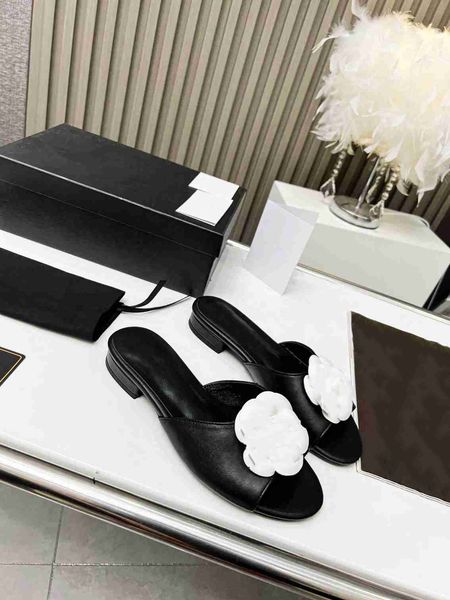 2023 women's sandals open toe thick heel summer sandals leather designer classic elegant channel temperament sandals x113, Black
2023 women's sandals open toe thick heel summer sandals leather designer classic elegant channel temperament sandals x113, Black
