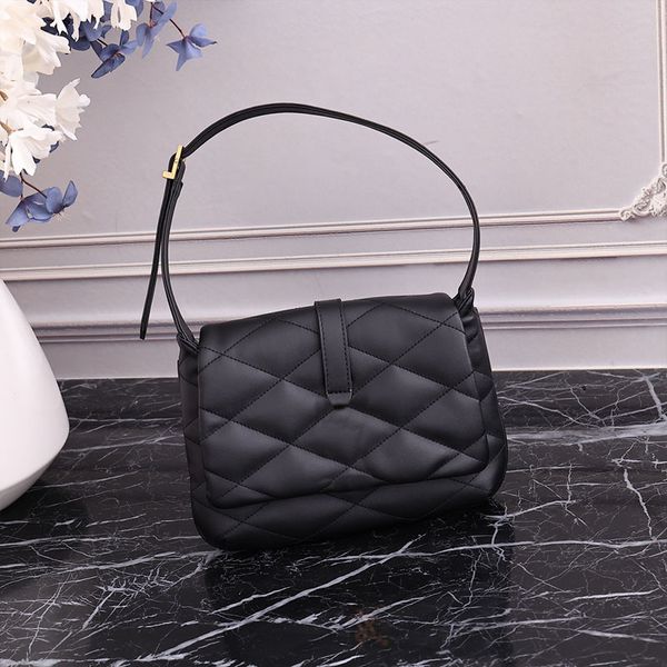 quilted shoulder bags sheepskin leather hobo bags subaxillary classic letter clasp flap women handbags adjustable strap diamond pattern tote
quilted shoulder bags sheepskin leather hobo bags subaxillary classic letter clasp flap women handbags adjustable strap diamond pattern tote