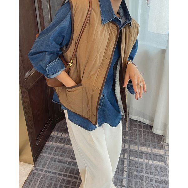women's vests woman faux fur lining down padding puffer vests za oem y2k clothes sleeveless waistcoats vintage blouses cardigans 23032, Black;white
women's vests woman faux fur lining down padding puffer vests za oem y2k clothes sleeveless waistcoats vintage blouses cardigans 23032, Black;white