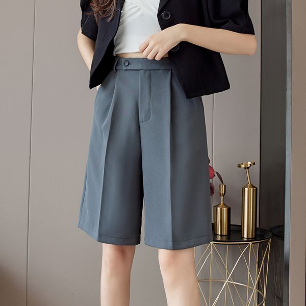 women's shorts wide leg bermuda shorts women high waist white black draped suit shorts office lady quality bermuda femme elegant 230328
women's shorts wide leg bermuda shorts women high waist white black draped suit shorts office lady quality bermuda femme elegant 230328