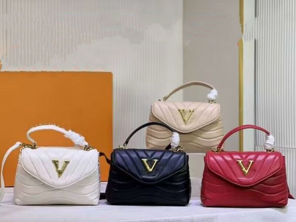l designer luxury womens bag m21797 m21720 hold me handbag single shoulder bag new wave messenger bag solid color leather purse high tier qu
l designer luxury womens bag m21797 m21720 hold me handbag single shoulder bag new wave messenger bag solid color leather purse high tier qu